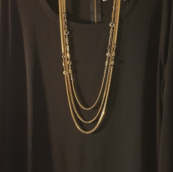 Triple Tier Chains with Clear 'Crystals'. - Picture 4 of 9